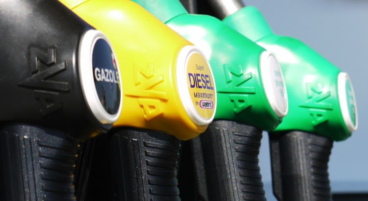 060917 Laura Otero - Las refinerias se preparan ... gasoline-175122_1920
